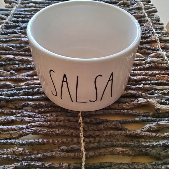 NWOT Rae Dunn Salsa & Guac Dish - Picture 9 of 9